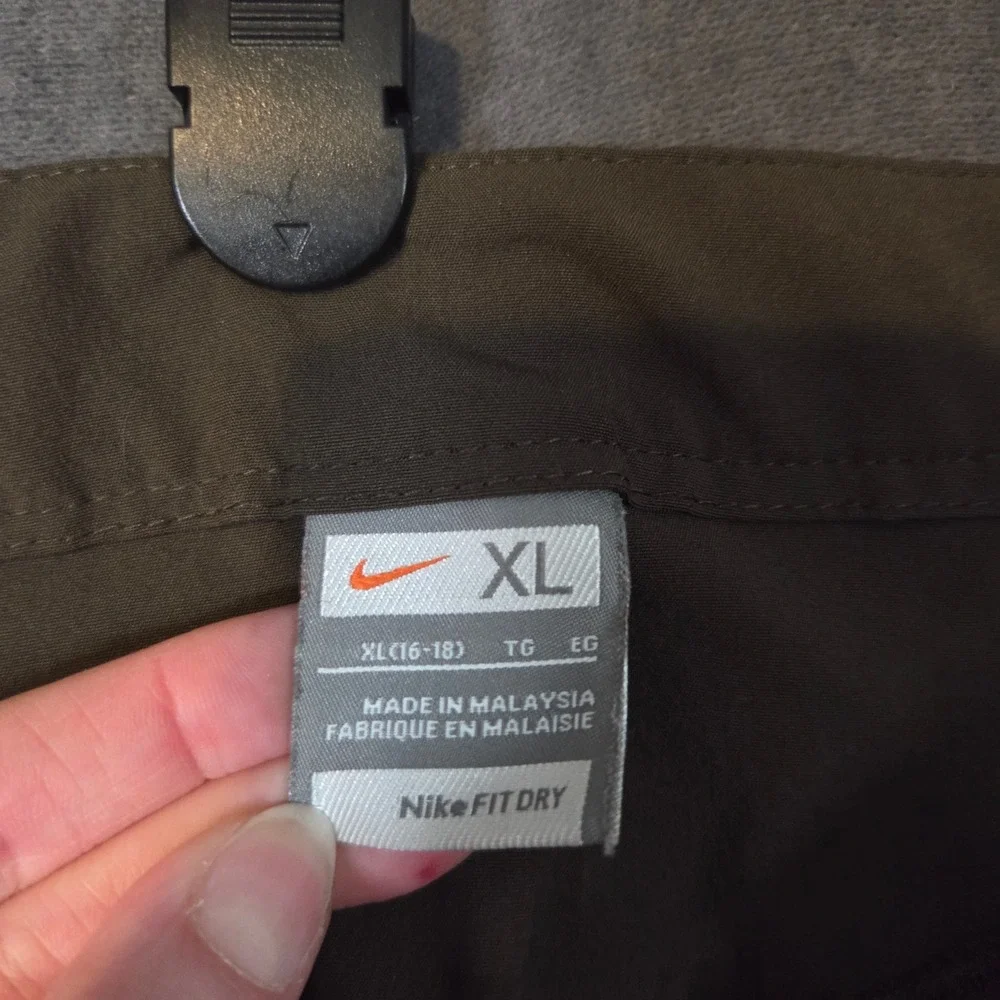 Nike Hiking Pants Womens XL Olive Green Fit Dry Belted Outdoor Trousers
